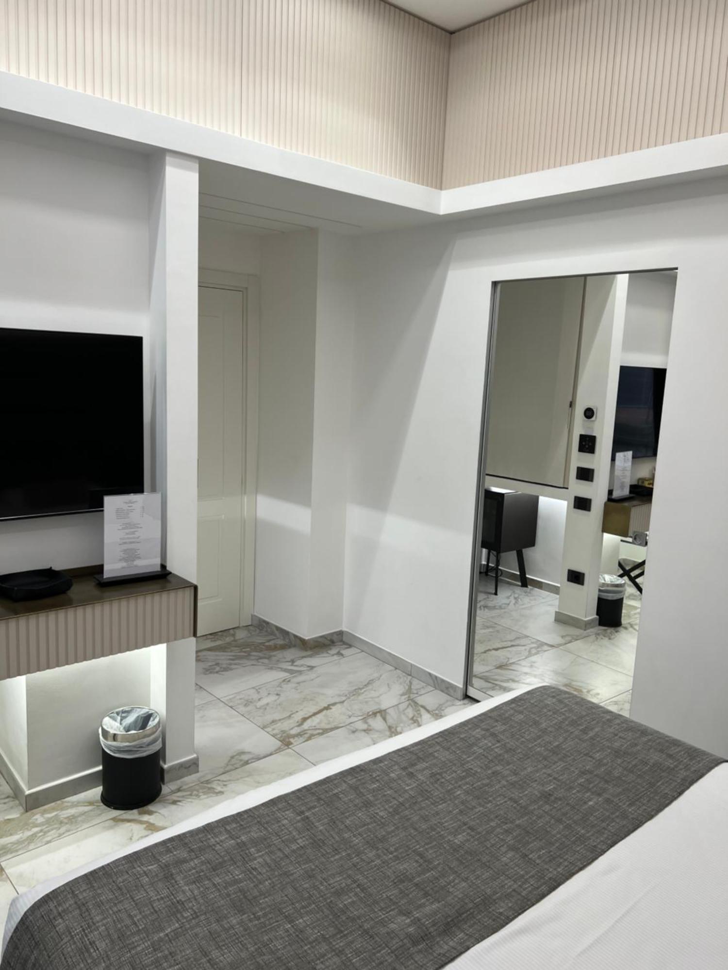 Maison Tritone Rome Luaran gambar
